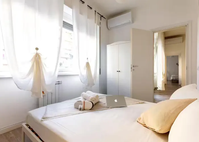 Trastevere Station 2br & Balcony Appartement
